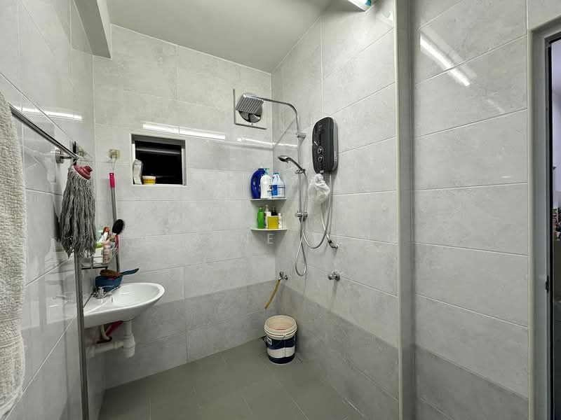 Rumah Teres 2 Tingkat untuk Dijual di Taman Desawan (Klang) - Elaine Teng - Bathroom - PropertyGuru.com.my