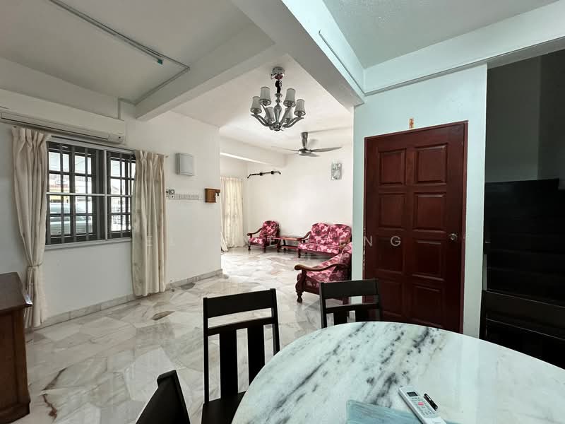 Rumah Teres 2 Tingkat untuk Dijual di Taman Desawan (Klang) - Elaine Teng - Living Room - PropertyGuru.com.my