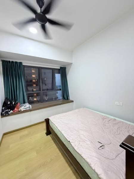 Condominium for Rent at Royal Strand @ Country Garden Danga Bay - Alviss Tay - Bedroom - PropertyGuru.com.my
