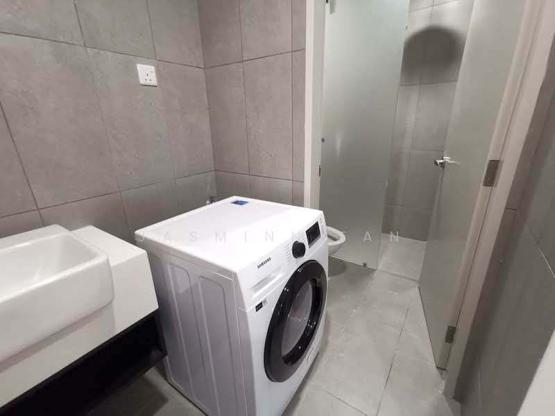 Service Residence for Rent at YOLO Signature Suites - Jasminn Tan - Bathroom - PropertyGuru.com.my