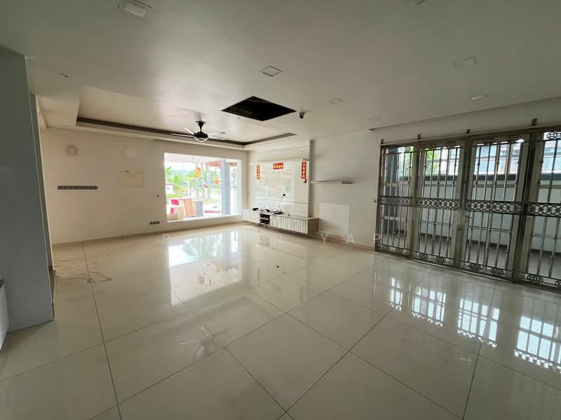 Rumah Berkembar untuk Dijual di Rawang (Selangor) - Roman Yap - Living Room - PropertyGuru.com.my