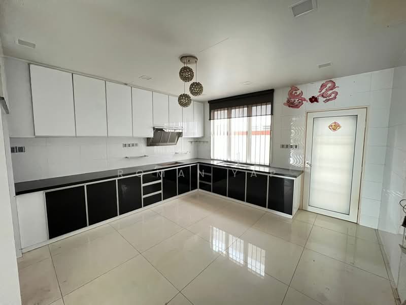 Rumah Berkembar untuk Dijual di Rawang (Selangor) - Roman Yap - Kitchen - PropertyGuru.com.my