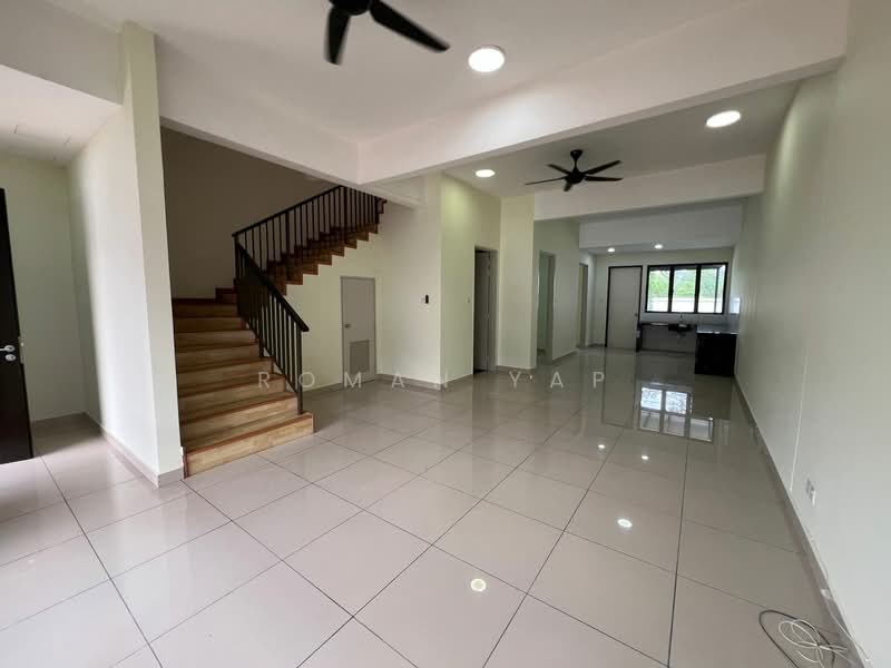 2-storey Terraced House for Sale in Rawang (Selangor) - Roman Yap - Living Room - PropertyGuru.com.my