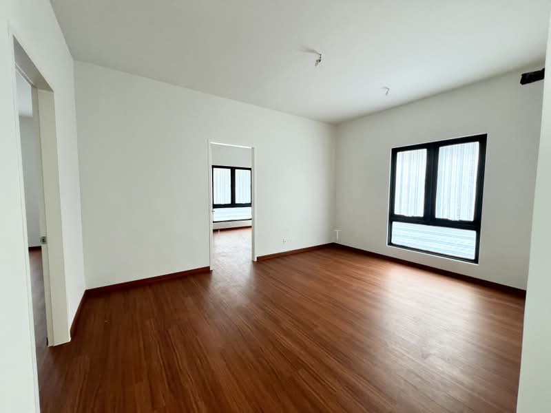 Bungalow House for Sale in Taman Molek (Johor Bahru) - Yik Tat - PropertyGuru.com.my