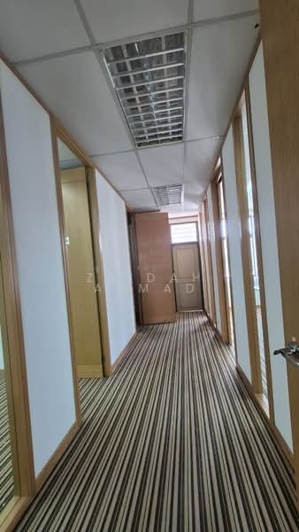 Shop / Office for Sale in Presint 15 (Putrajaya) - Zaidah Ahmad - Corridor - PropertyGuru.com.my