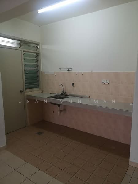 Apartment for Sale at Vista Harmoni - Jean Mun Mah - Kitchen - PropertyGuru.com.my