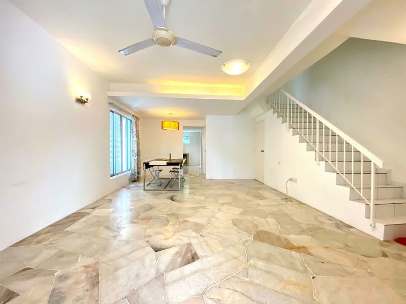 Rumah Teres untuk Dijual di Bandar Country Homes (Rawang) - Roman Yap - PropertyGuru.com.my
