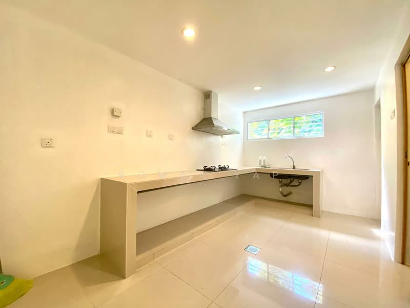 Rumah Teres untuk Dijual di Bandar Country Homes (Rawang) - Roman Yap - PropertyGuru.com.my
