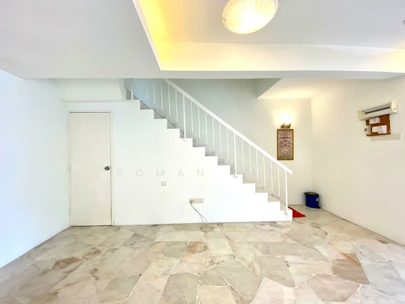 Rumah Teres untuk Dijual di Bandar Country Homes (Rawang) - Roman Yap - PropertyGuru.com.my