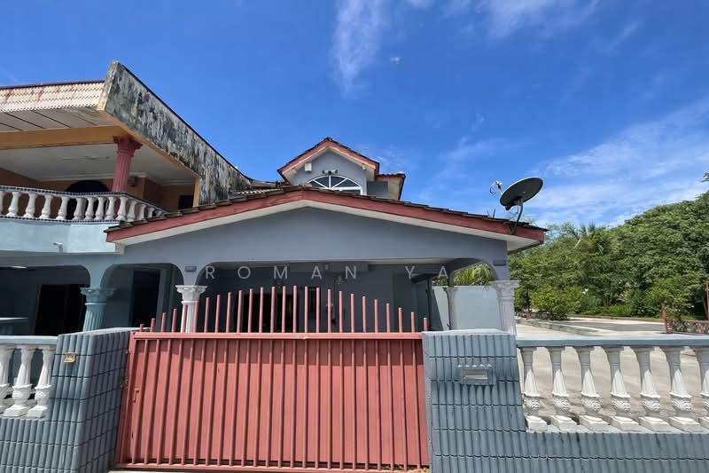 Rumah Teres 2 Tingkat untuk Dijual di Bandar Country Homes (Rawang) - Roman Yap - Exterior - PropertyGuru.com.my
