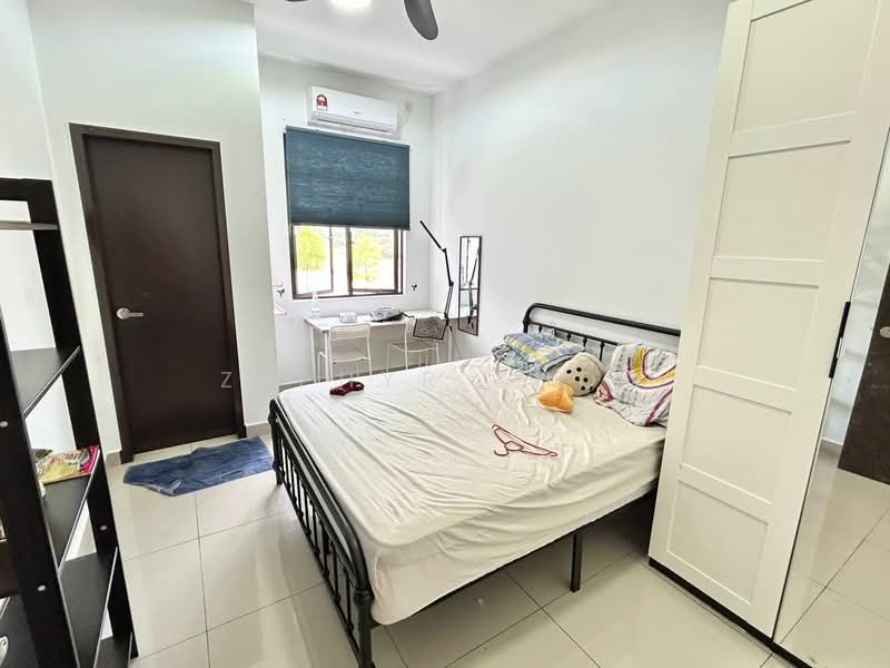 Rumah Teres untuk Disewa di Iskandar Puteri (Nusajaya) (Johor) - Zephyr Khoo - Bedroom - PropertyGuru.com.my