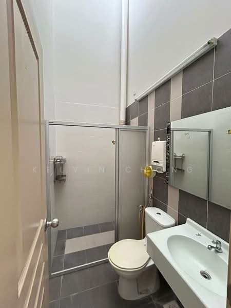 Rumah Teres 2 Tingkat untuk Disewa di Fair Park (Ipoh) - Kelvin Chong - Bathroom - PropertyGuru.com.my
