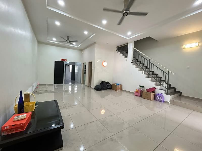 Rumah Teres 2 Tingkat untuk Disewa di Fair Park (Ipoh) - Kelvin Chong - Living Room - PropertyGuru.com.my