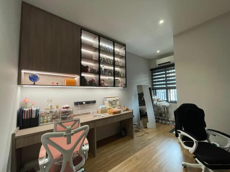 Rumah Teres 2 Tingkat untuk Dijual di Elmina (Shah Alam) - Roman Yap - Study - PropertyGuru.com.my