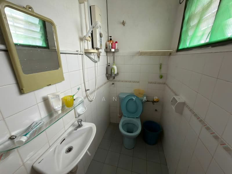 2-storey Terraced House for Sale in Rawang Perdana 1 (Rawang) - Roman Yap - Bathroom - PropertyGuru.com.my