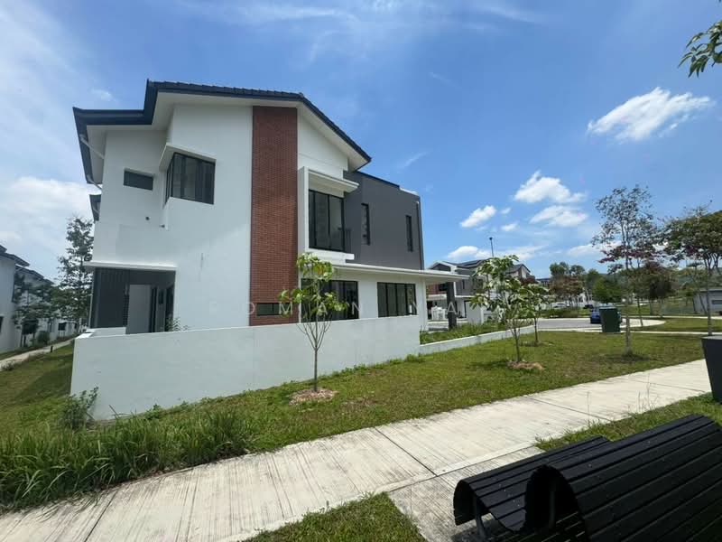 2-storey Terraced House for Sale in Bandar Gamuda Gardens (Rawang) - Roman Yap - Exterior - PropertyGuru.com.my