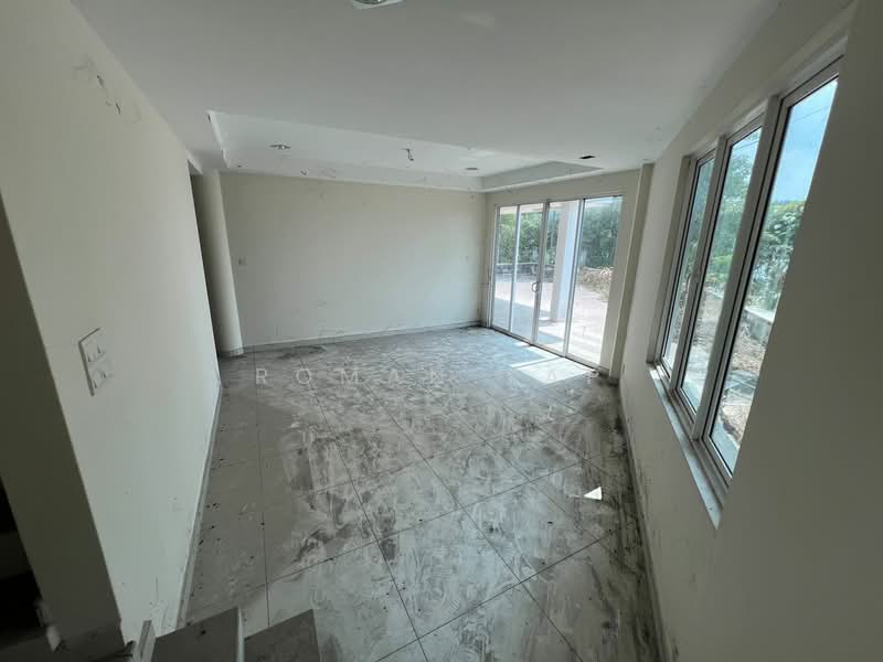 Bungalow for Sale in Kota Emerald (Rawang) - Roman Yap - Living Room - PropertyGuru.com.my