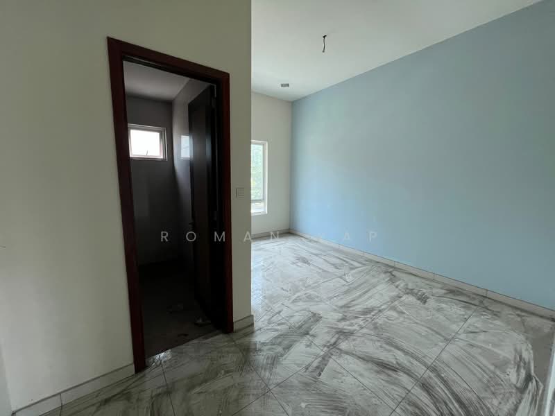 Bungalow for Sale in Kota Emerald (Rawang) - Roman Yap - Bathroom - PropertyGuru.com.my