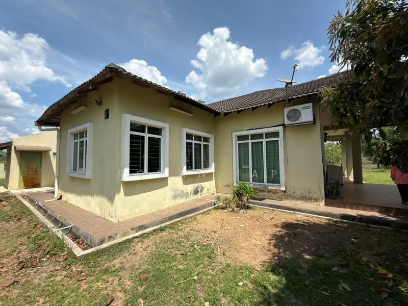 Bungalow for Sale in Bukit Beruntung (Selangor) - Roman Yap - Exterior - PropertyGuru.com.my