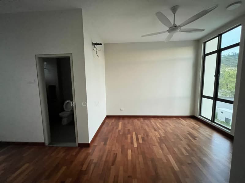 Bungalow for Sale in Bandar Country Homes (Rawang) - Roman Yap - Bathroom - PropertyGuru.com.my