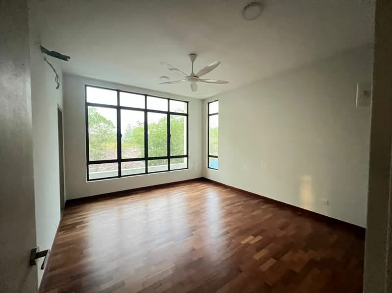 Bungalow for Sale in Bandar Country Homes (Rawang) - Roman Yap - Bedroom - PropertyGuru.com.my