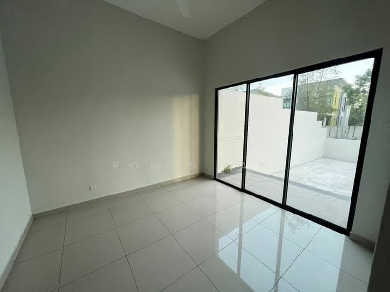 Bungalow for Sale in Bandar Country Homes (Rawang) - Roman Yap - Living Room - PropertyGuru.com.my