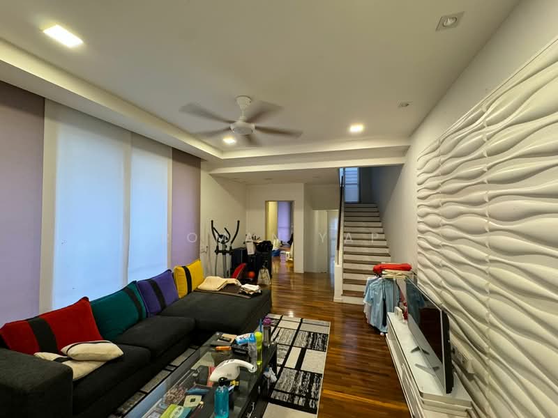 Rumah Berkembar untuk Dijual di Puteri Heights (Rawang) - Roman Yap - Living Room - PropertyGuru.com.my