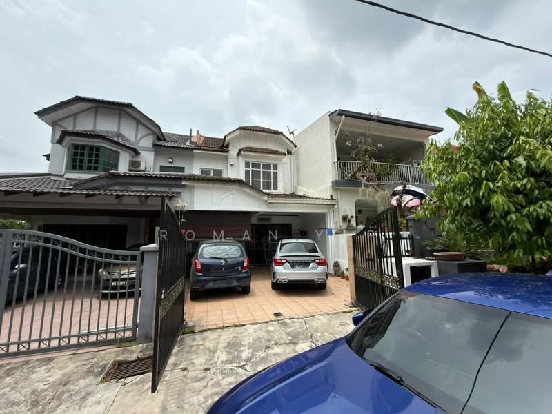 Rumah Teres untuk Dijual di Bukit Rahman Putra (Sungai Buloh) - Roman Yap - Exterior - PropertyGuru.com.my