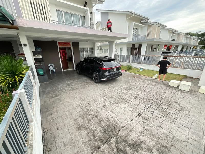 Rumah Berkembar untuk Dijual di Rawang (Selangor) - Roman Yap - Exterior - PropertyGuru.com.my