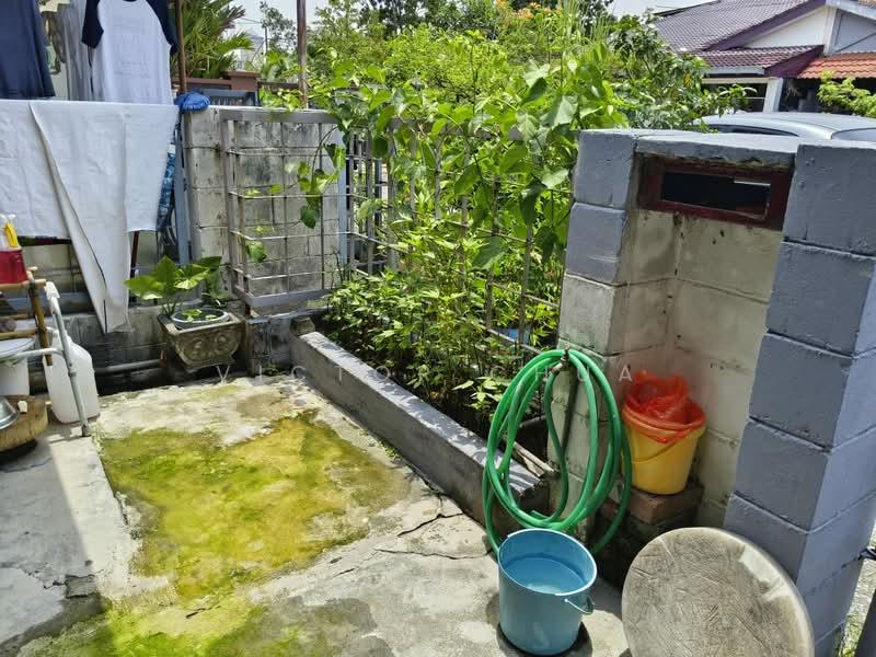 1-storey Terraced House for Sale in Subang Jaya (Selangor) - Victor Chua - Exterior - PropertyGuru.com.my