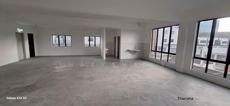 Kedai untuk Disewa di Semenyih (Selangor) - Tharrsha. T - Interior - PropertyGuru.com.my