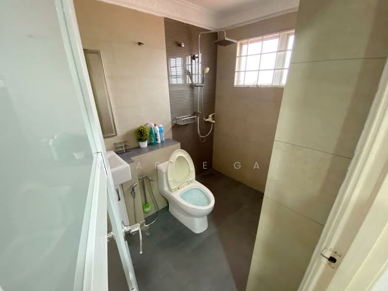 Rumah Teres 2 Tingkat untuk Disewa di Kota Kemuning (Shah Alam) - Charlie Gan - Bathroom - PropertyGuru.com.my