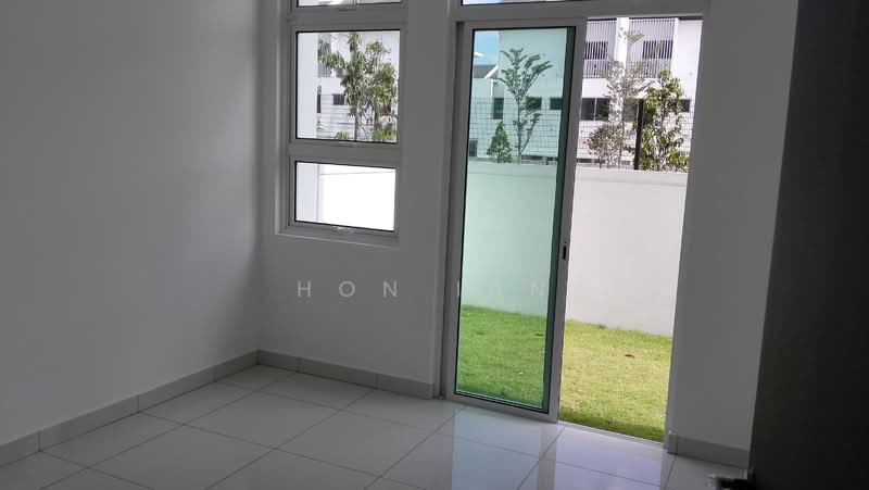 Semi-Detached House for Sale in Taman Damai Utama (Bandar Kinrara) - Hon Ian - PropertyGuru.com.my