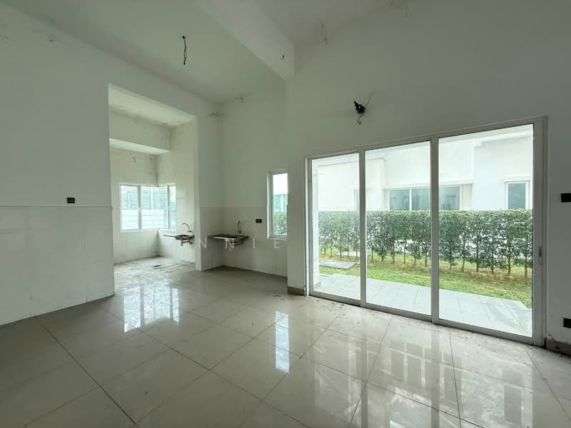 Rumah Berkembar untuk Dijual di Bandar Bukit Raja (Klang) - Annie Kho - Kitchen - PropertyGuru.com.my