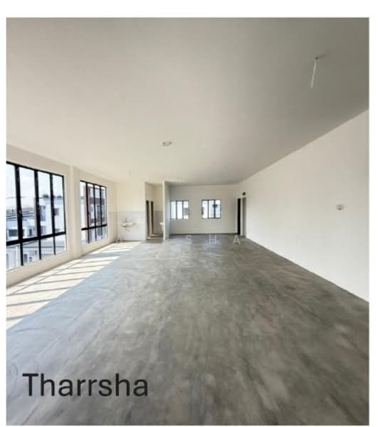 Kedai untuk Disewa di Semenyih (Selangor) - Tharrsha. T - Interior - PropertyGuru.com.my