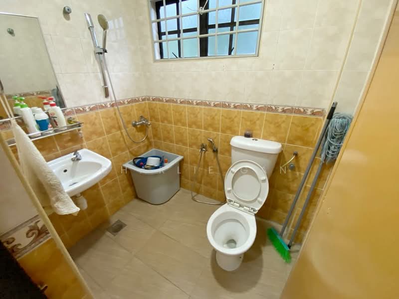 2-storey Terraced House for Sale in Kota Kemuning (Shah Alam) - Charlie Gan - Bathroom - PropertyGuru.com.my