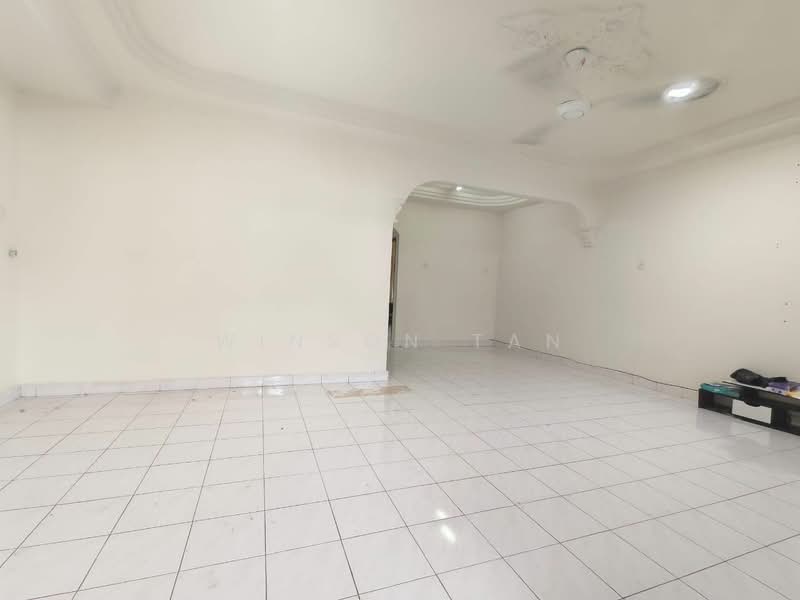 Rumah Teres 2 Tingkat untuk Dijual di Bandar Selesa Jaya (Skudai) - Winson Tan - Living Room - PropertyGuru.com.my