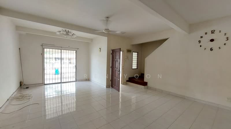Rumah Teres 2 Tingkat untuk Dijual di Kota Kemuning (Shah Alam) - Karen Yoon - Living Room - PropertyGuru.com.my