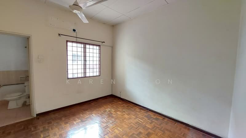 Rumah Teres 2 Tingkat untuk Dijual di Kota Kemuning (Shah Alam) - Karen Yoon - Bathroom - PropertyGuru.com.my