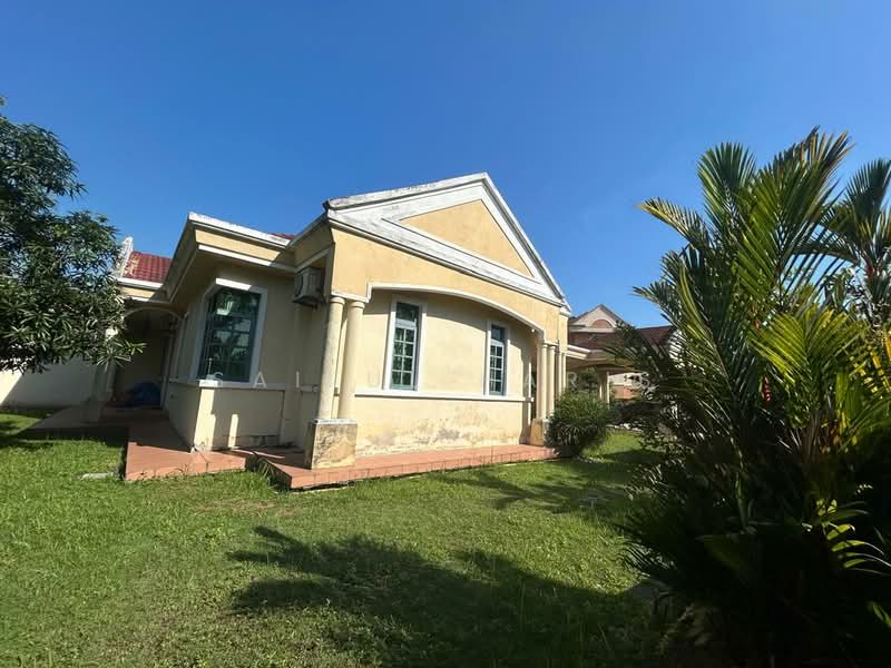 Bungalow for Sale in Sepang (Selangor) - Saiful Haris - Exterior - PropertyGuru.com.my