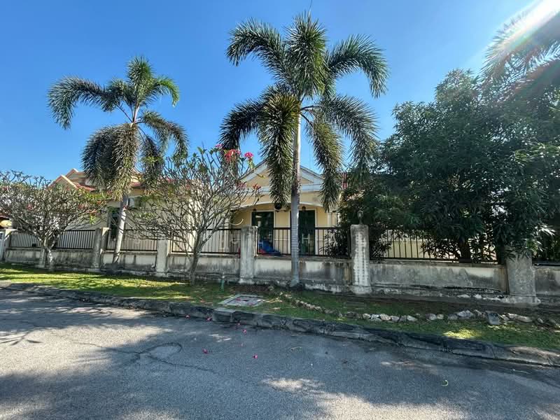 Bungalow for Sale in Sepang (Selangor) - Saiful Haris - Exterior - PropertyGuru.com.my