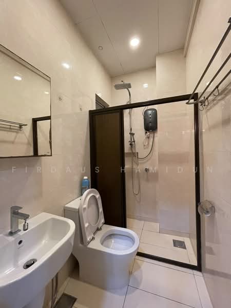Townhouse for Sale in Batu 9 (Cheras) - Firdaus Hamidun - Bathroom - PropertyGuru.com.my