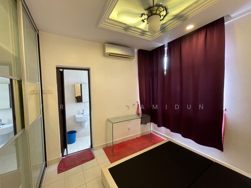 Townhouse for Sale in Batu 9 (Cheras) - Firdaus Hamidun - Bedroom - PropertyGuru.com.my
