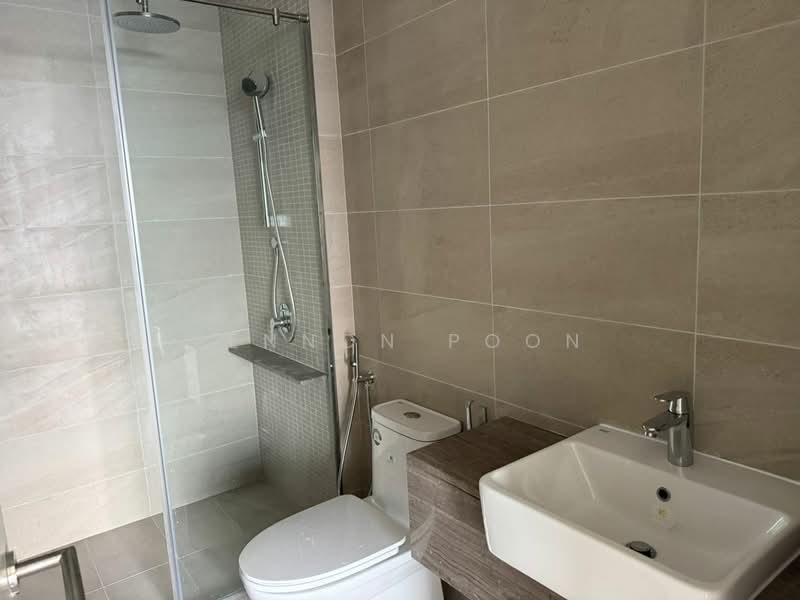 Servis Apartment untuk Disewa di Edelweiss @ Tropicana Gardens - Lennon Poon - Bathroom - PropertyGuru.com.my