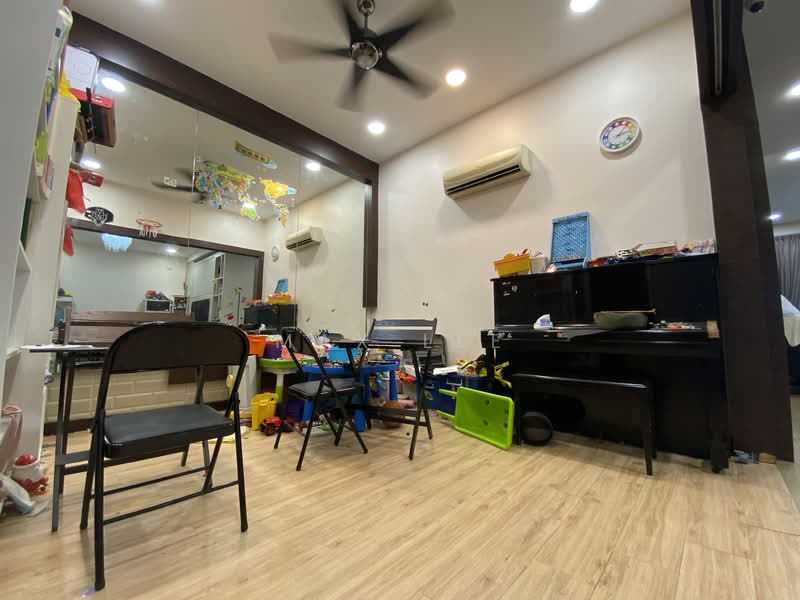 Semi-Detached House for Sale in Taman Bukit Serdang (Seri Kembangan) - Max Lee - Interior - PropertyGuru.com.my