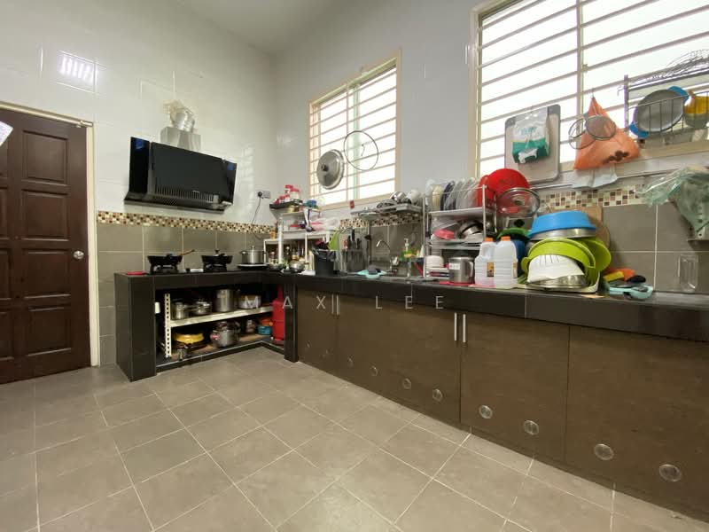 Semi-Detached House for Sale in Taman Bukit Serdang (Seri Kembangan) - Max Lee - PropertyGuru.com.my