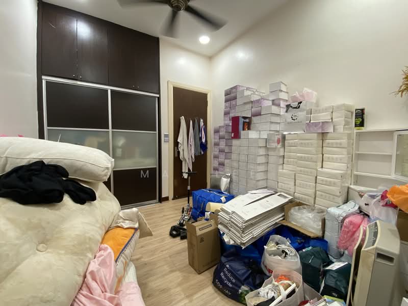 Semi-Detached House for Sale in Taman Bukit Serdang (Seri Kembangan) - Max Lee - PropertyGuru.com.my