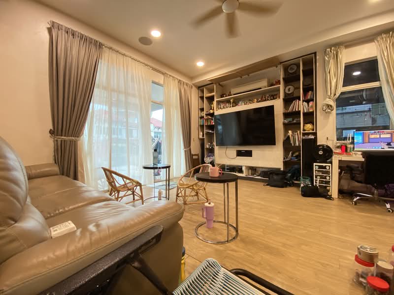 Semi-Detached House for Sale in Taman Bukit Serdang (Seri Kembangan) - Max Lee - PropertyGuru.com.my