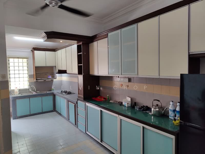 1-storey Terraced House for Rent in Taman Johor Jaya (Johor Bahru) - Kelvin Chop - Kitchen - PropertyGuru.com.my