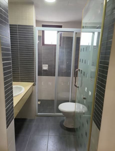 Condominium for Sale at Savanna Condominium - Yen Lim - Bathroom - PropertyGuru.com.my